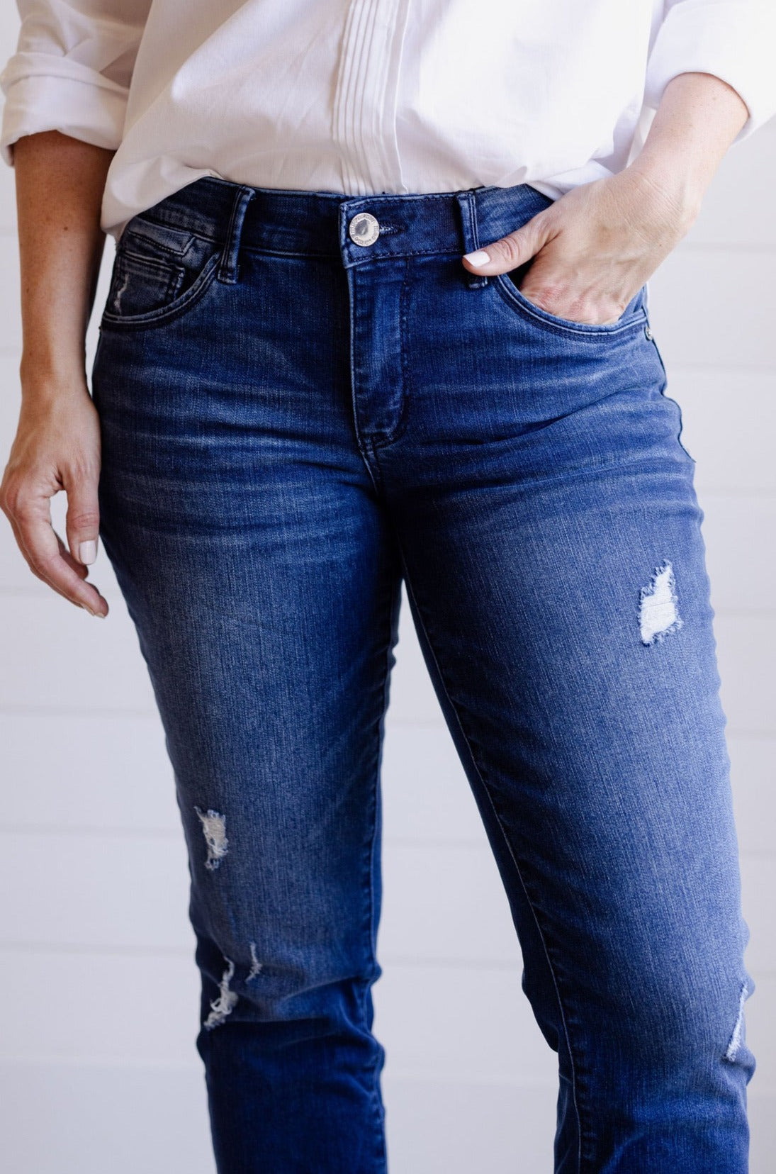 Straight Leg Girlfriend w/ Destructed Raw Cuff Hem