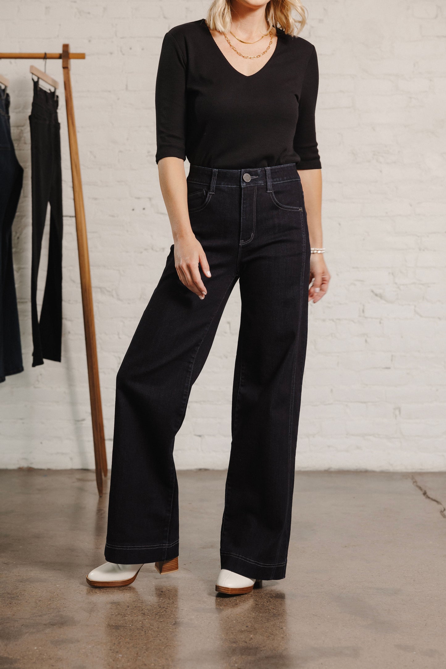 Skyrise Wide Leg with Double Side Seam