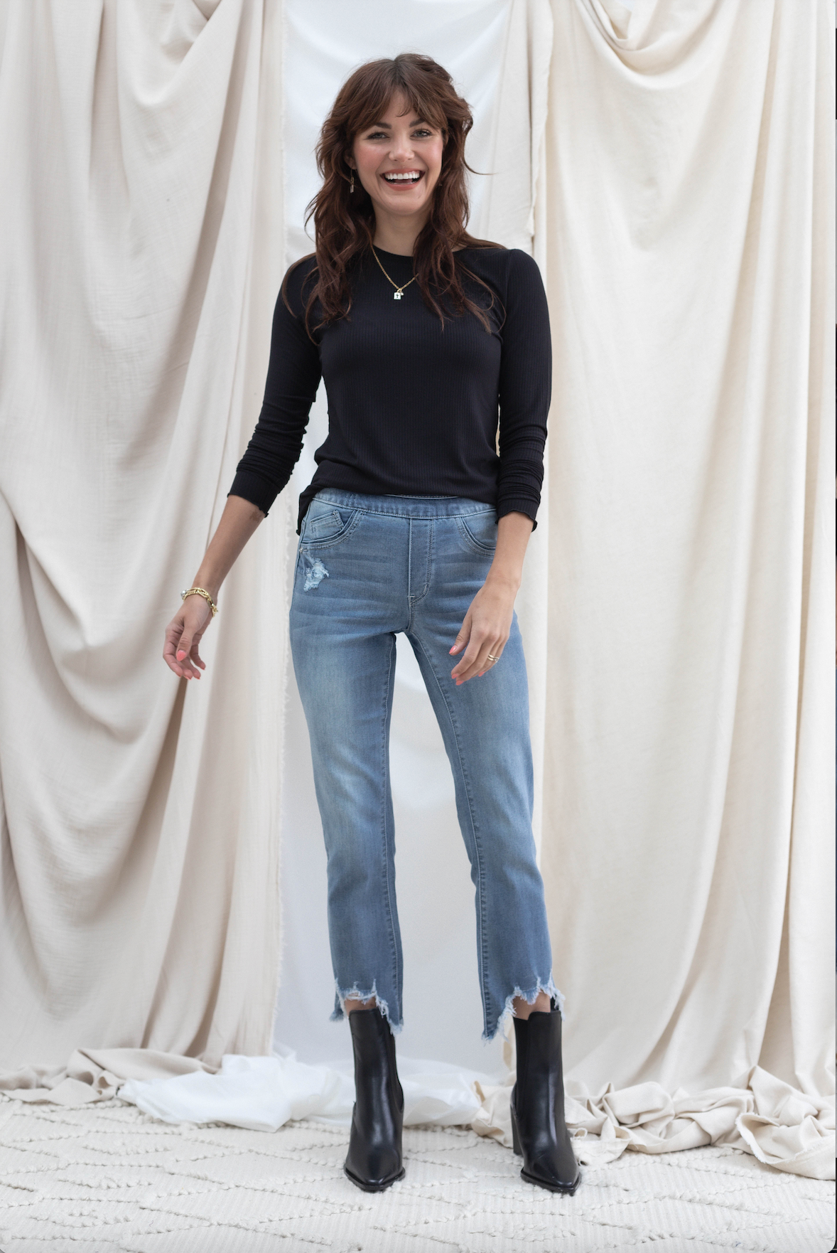 Scallop Ribbed Long Sleeve - Black