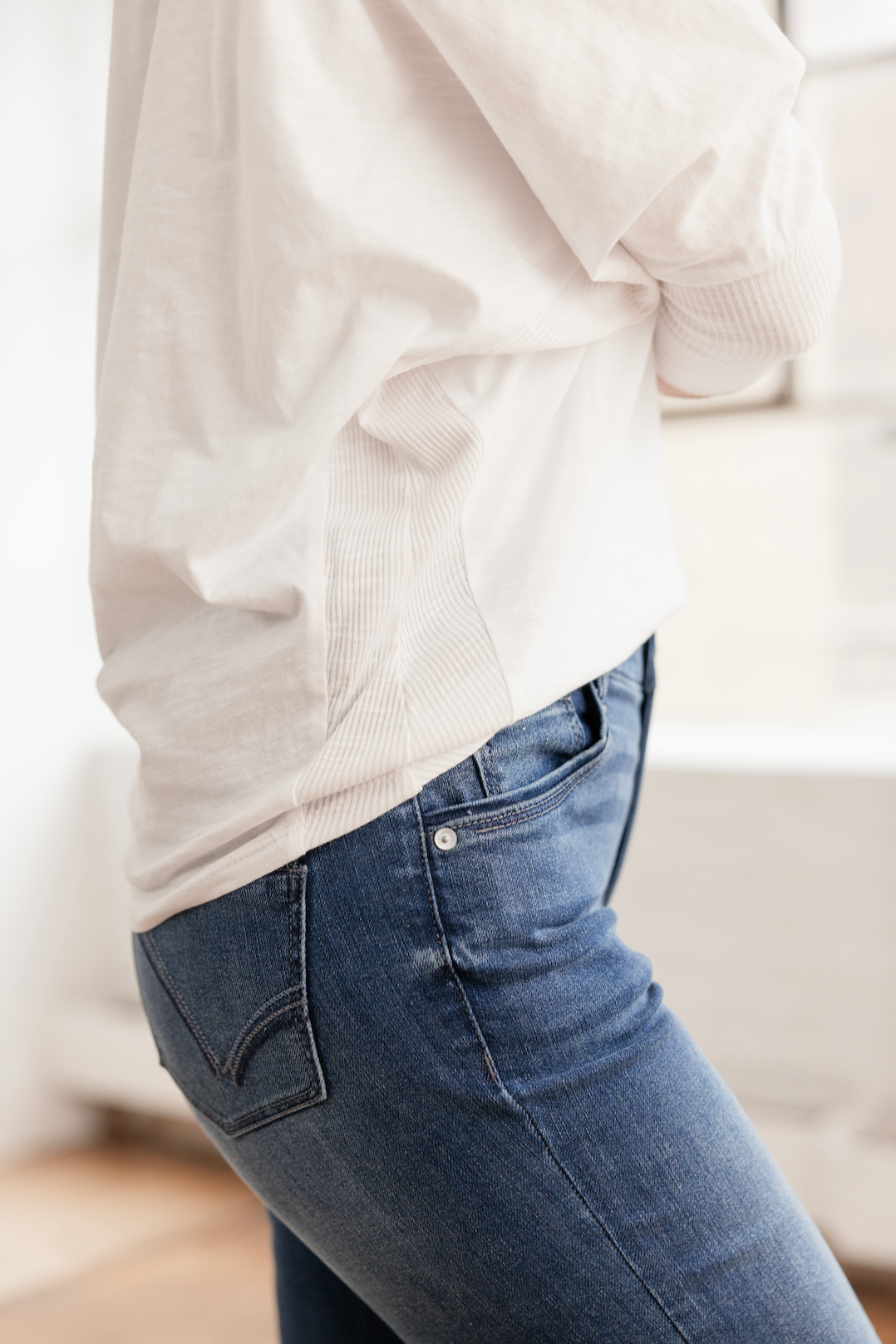 Crop Flare with Grinded Hem