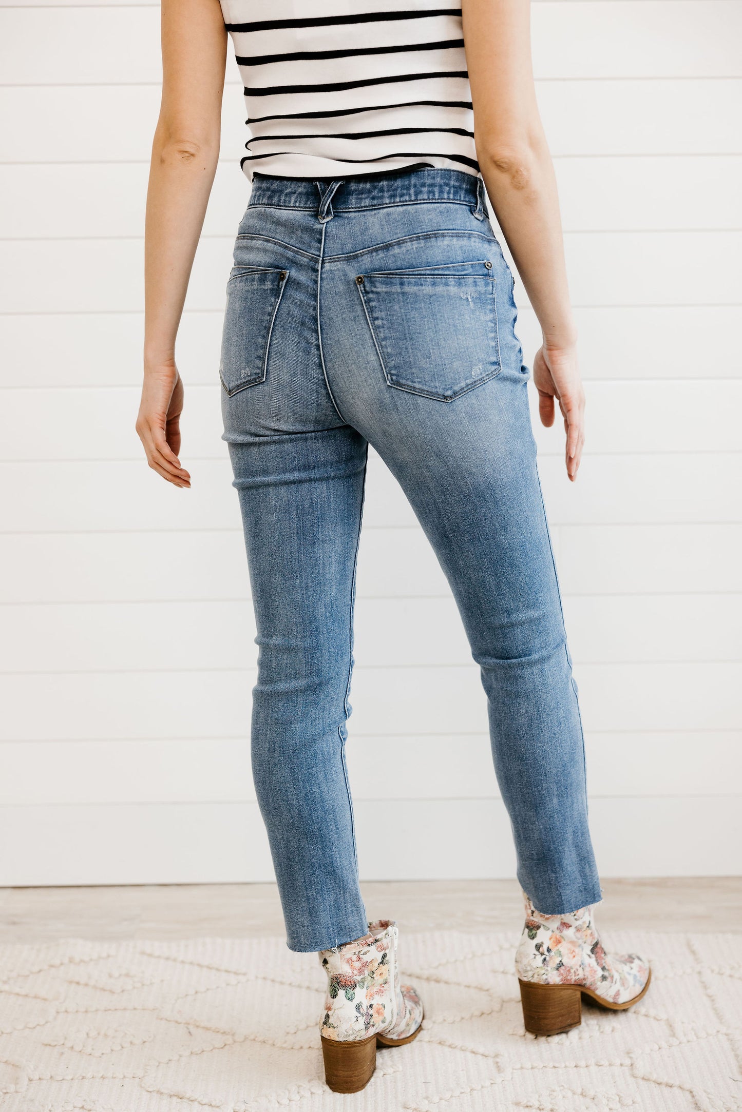 High Rise Vintage Skinny w/ Raw Hem