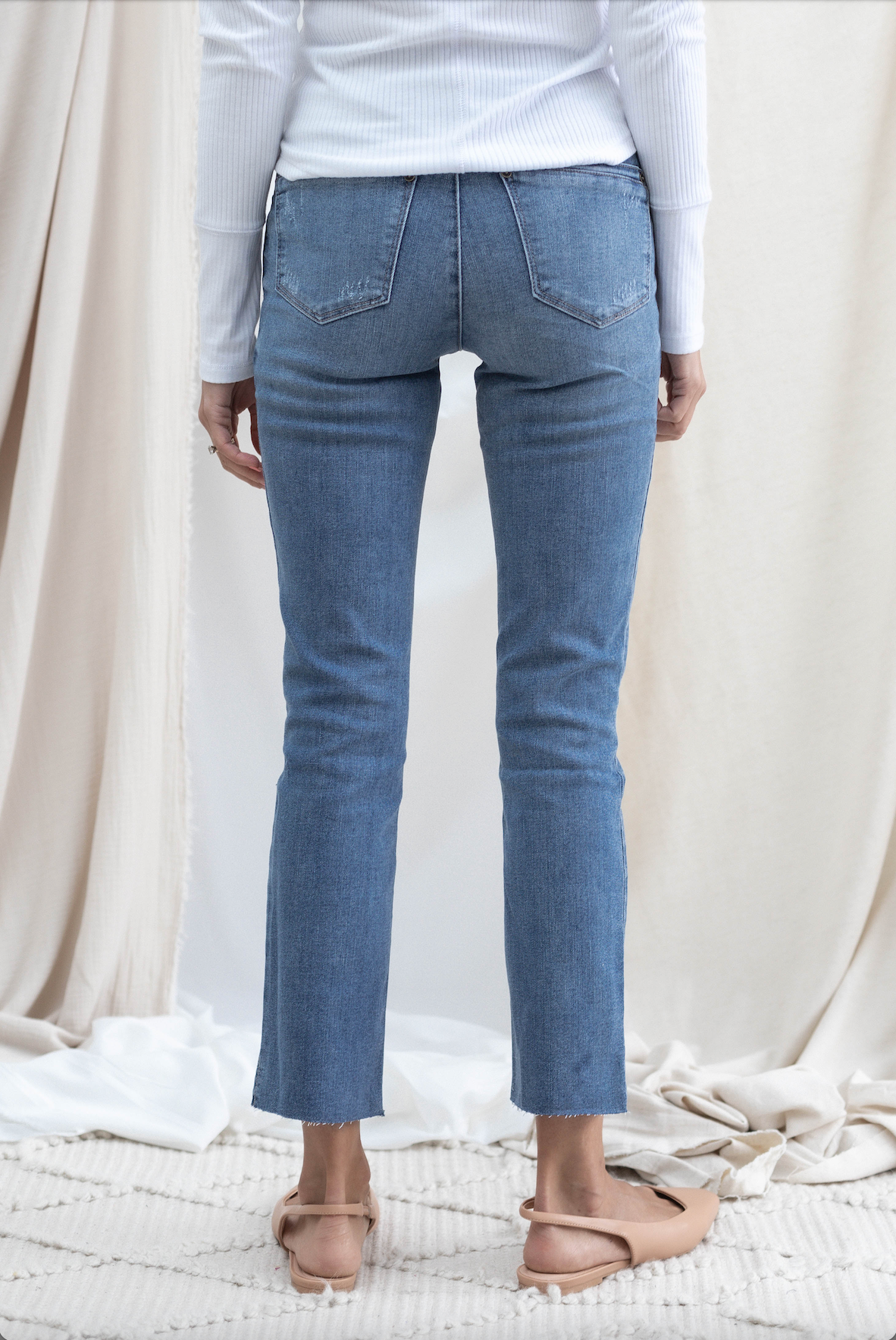 High Rise Vintage Skinny w/ Raw Hem