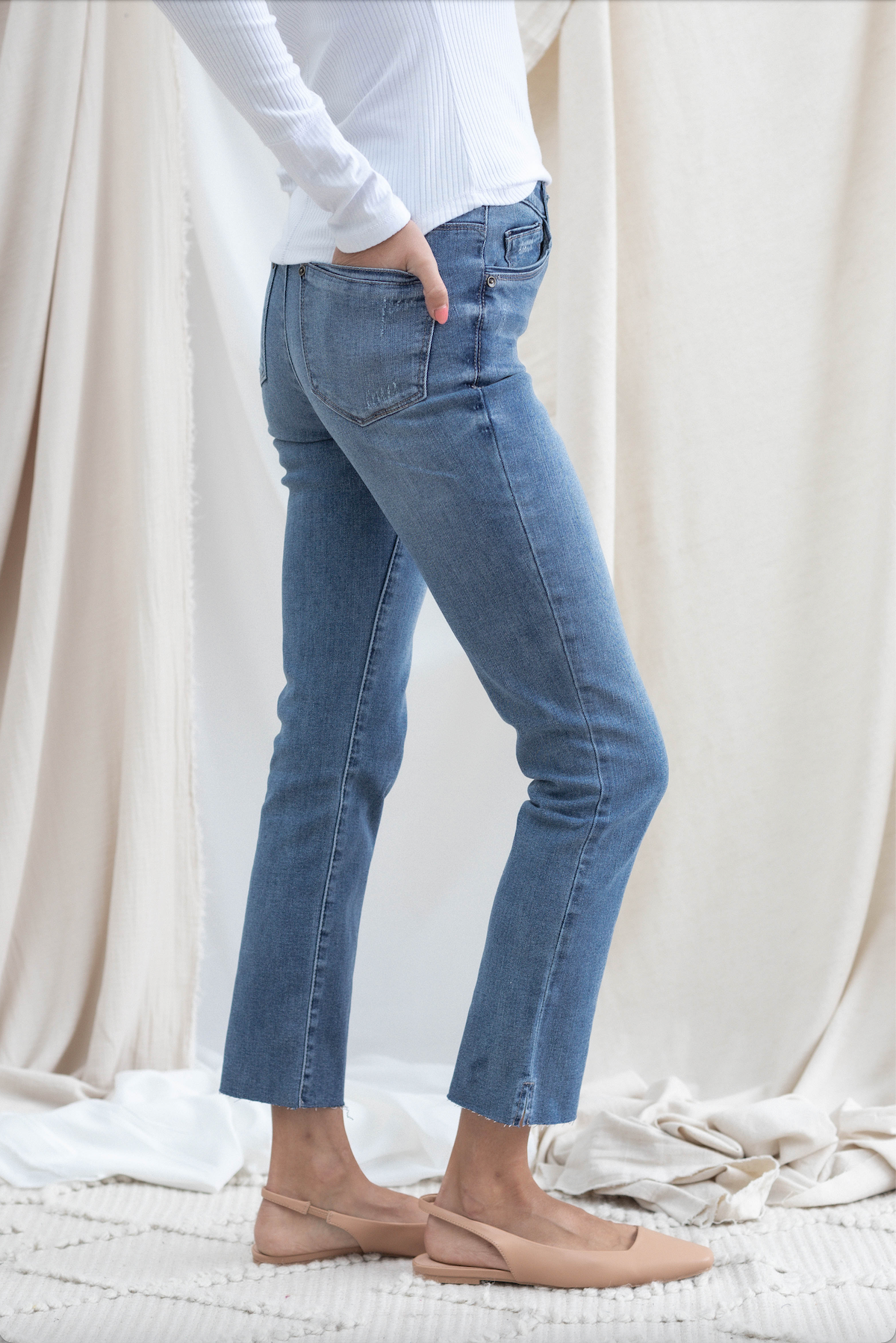 High Rise Vintage Skinny w/ Raw Hem