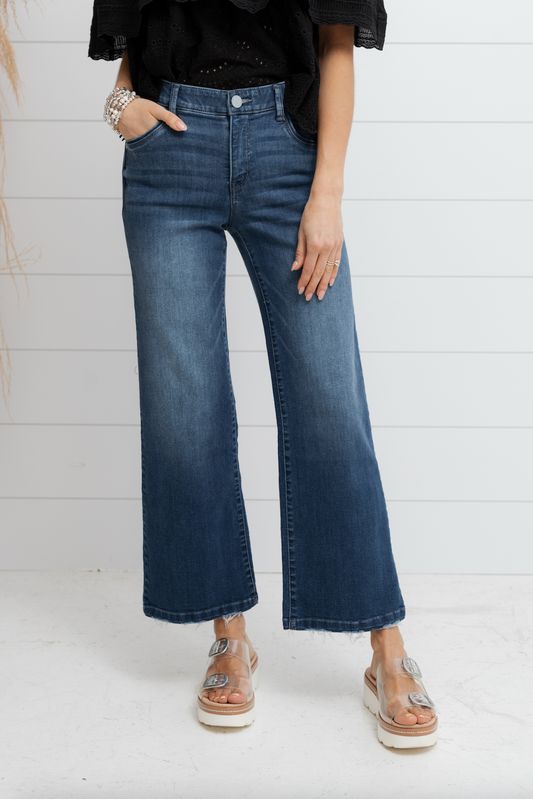 Crop Flare with Grinded Hem